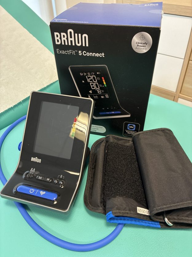 Tensiomètre connecté Braun ExaxtFit 5 Connect