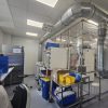Stériroom Eurobioconcept – Salle propre modulaire ISO 8 – 4 postes de travail / 2 isolateurs